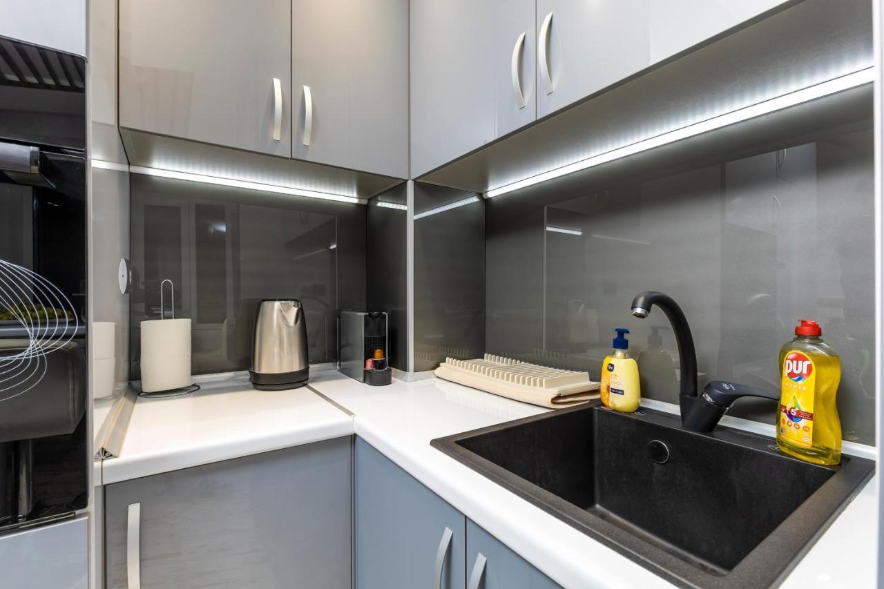 Modern 1Bd Flat With A Parking Near The City Centre By Flat Mаnager Plovdiv Ngoại thất bức ảnh